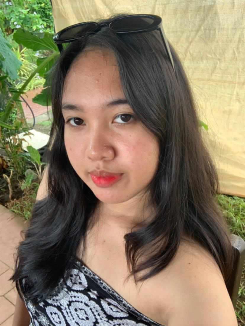 Professional designer and editor working on project